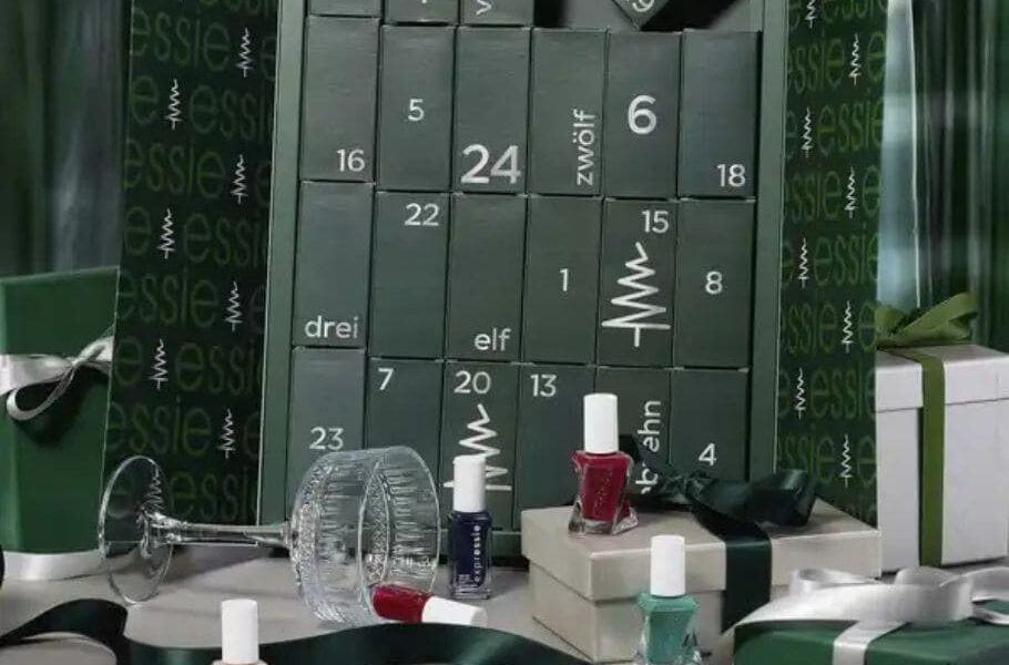 Calendario Avvento Essie Natale 2025