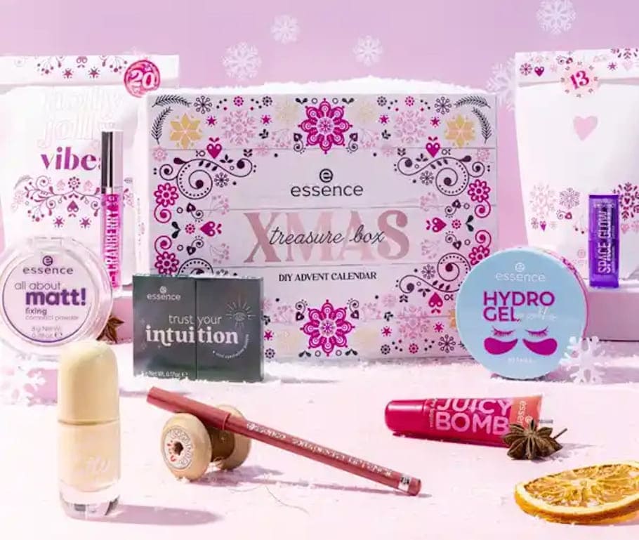Calendario Avvento Essence XMAS Treasure Box DIY